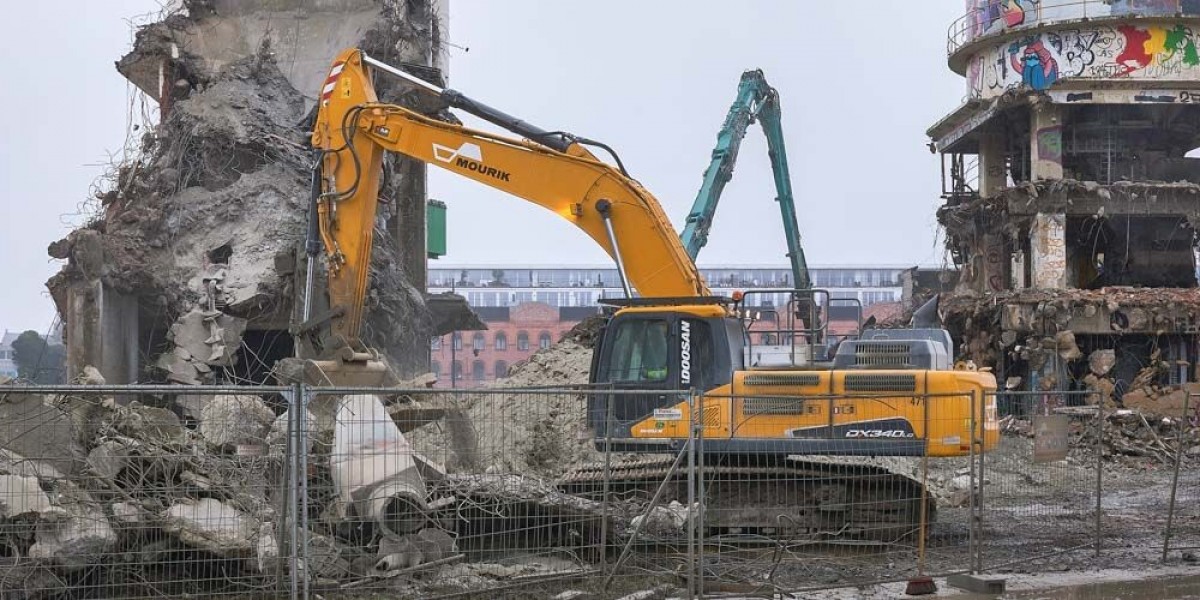 Demolition and Asbestos: Comprehensive Guide to Safety and Compliance