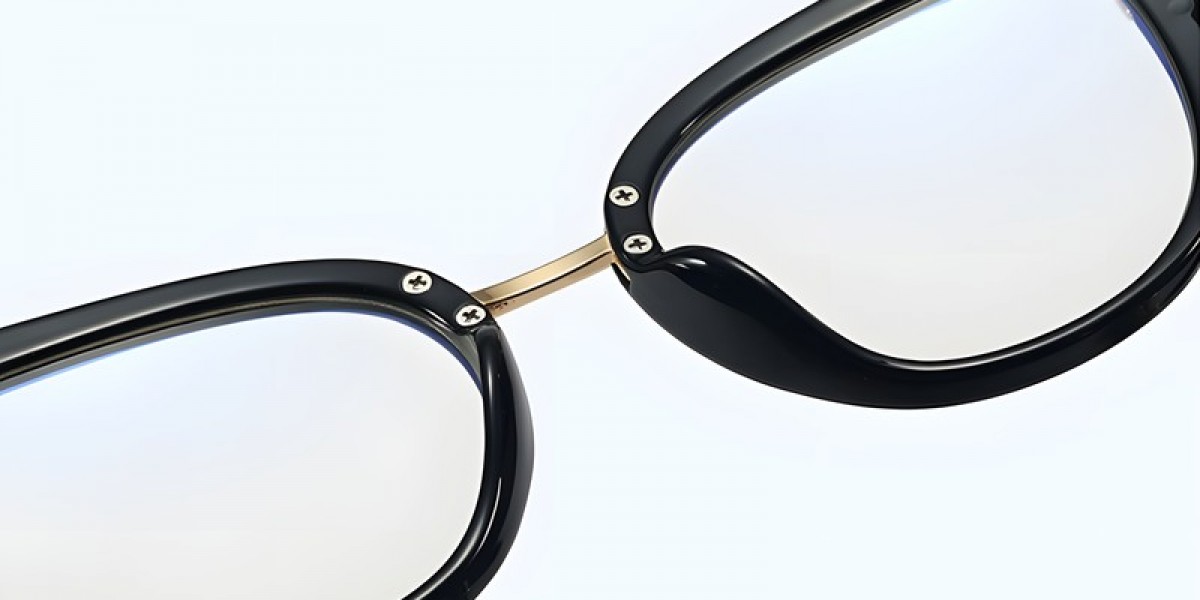 The Ultra Tough Lenses Should Be Selected For Frameless Eyeglasses