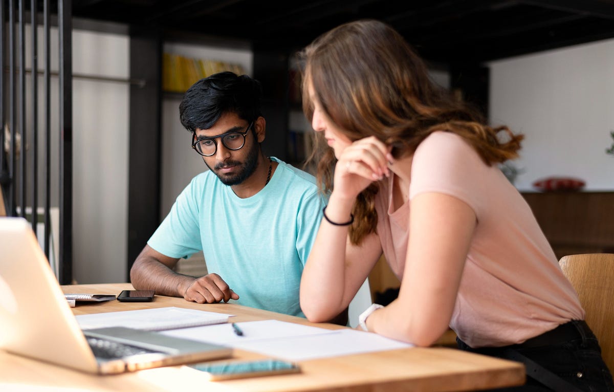 How Hiring Experts for Assignments Can Reduce Academic Stress
