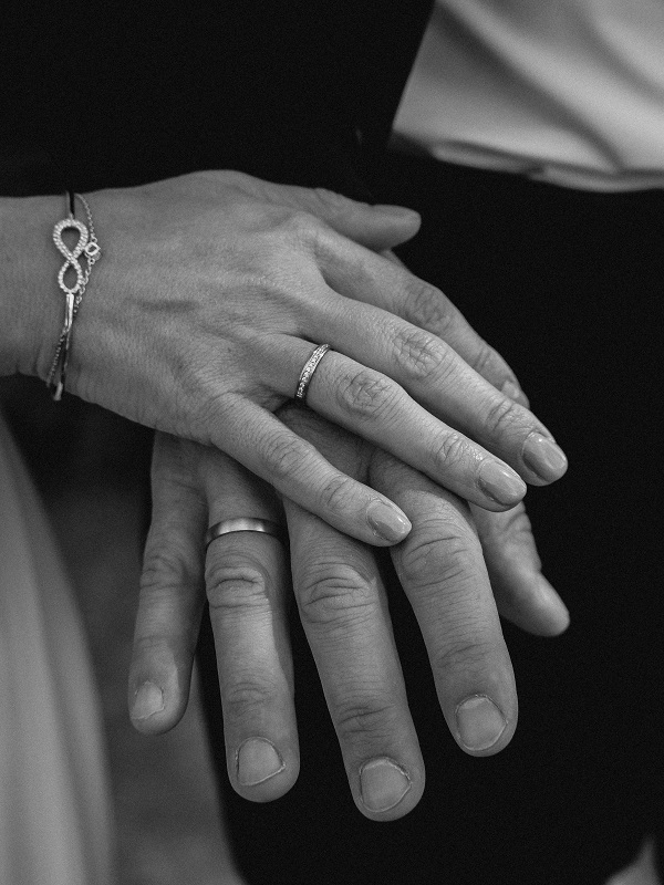 What is an Eternity Band Ring? Meaning, Styles and Buying Guide? - NicheBase