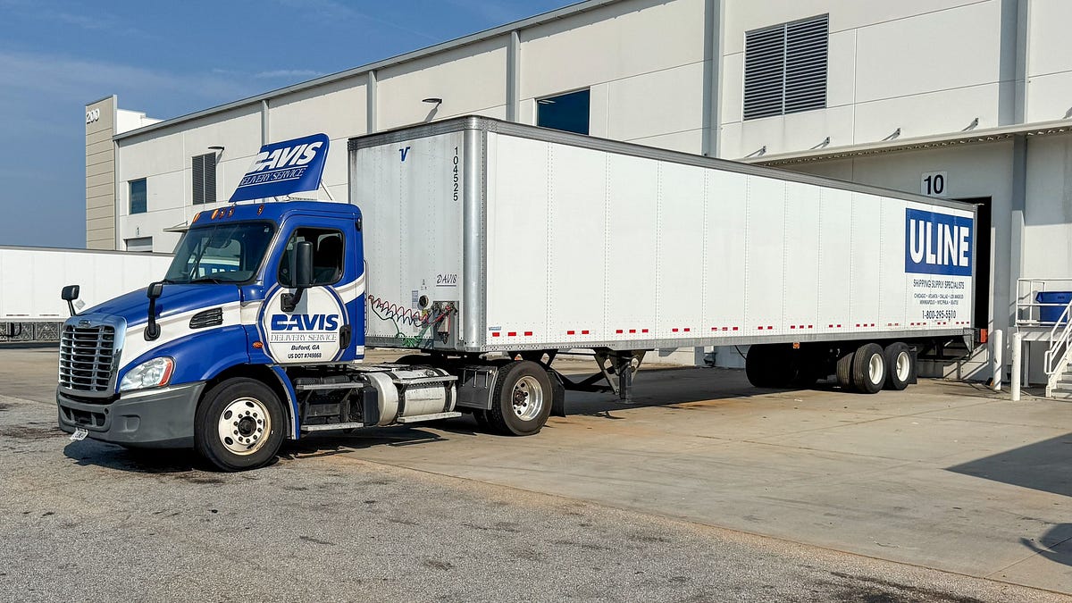 Warehouse Distribution in Georgia Enhanced by Smart Logistics Players | by Deliveryservicedavis | Sep, 2025 | Medium