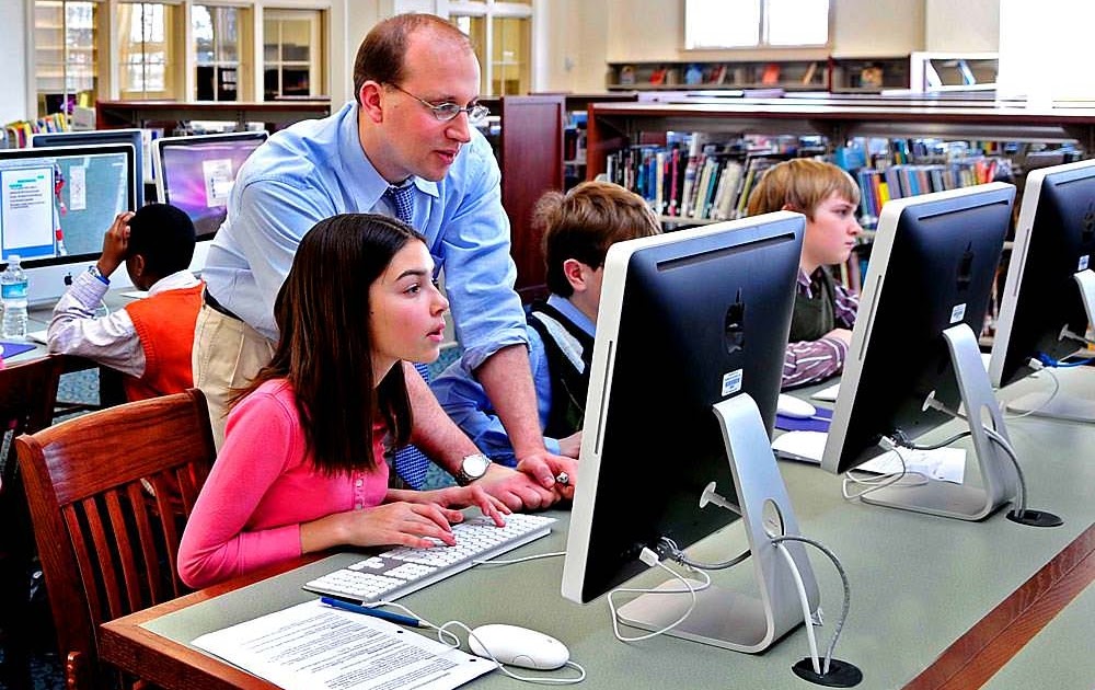 Find the Best High School Tutors Edmonton Has to Offer with Mobile Tutors