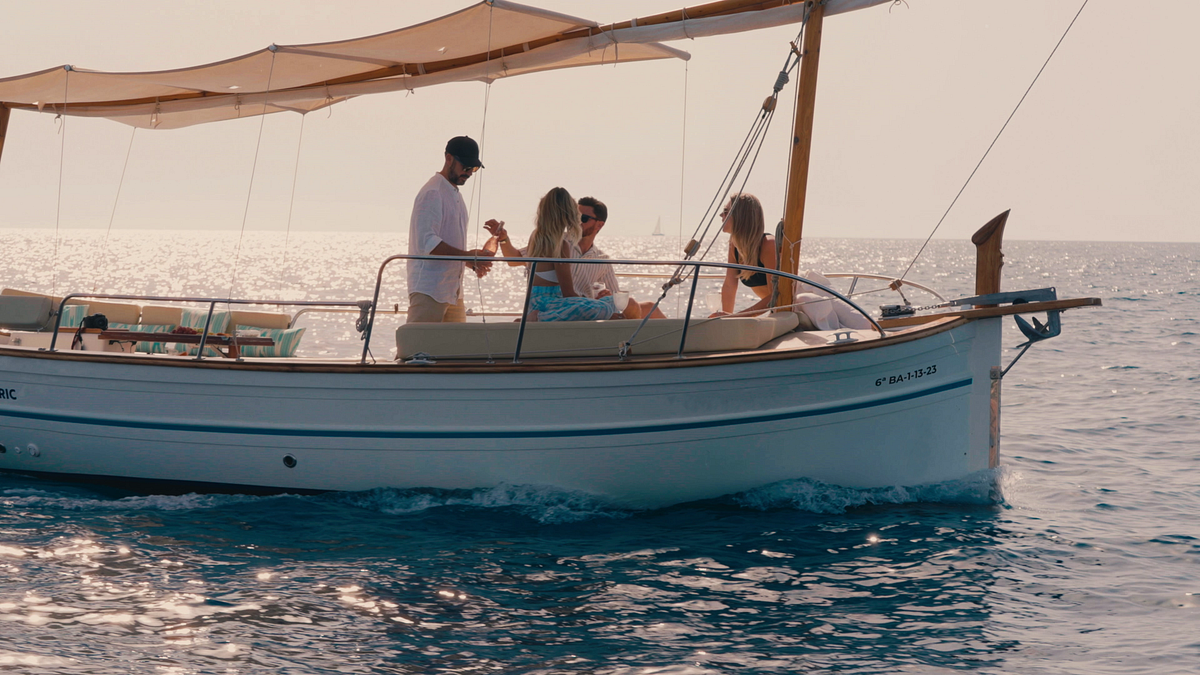 Rent Boats in Alcùdia Mallorca: Experience Eco-Friendly Luxury with Elysium | by ElysiumEcoBoatExperience | Oct, 2025 | Medium