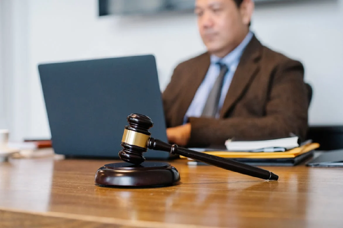 Immigration Attorney vs Immigration Lawyer: Understanding the Differences