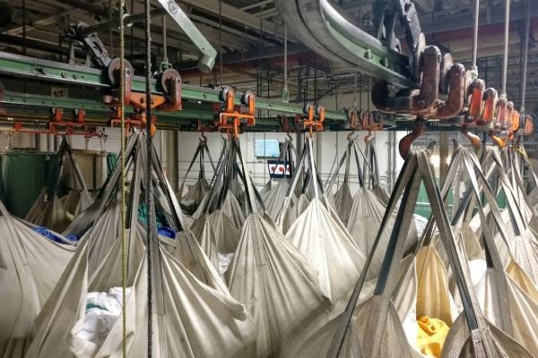 Overhead Conveyor Design: Smart Material Handling Solutions for Modern Businesses