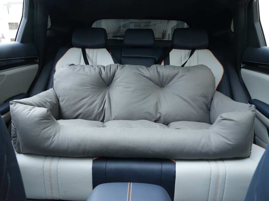 Car Seats for Dogs UK: A Complete Safety Guide for Pet Owners – Animal Stroller